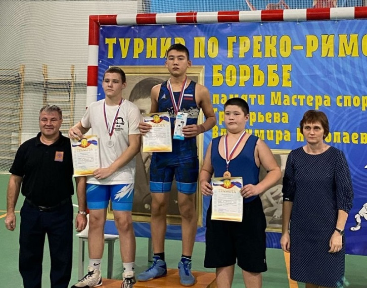 Победы борцов.